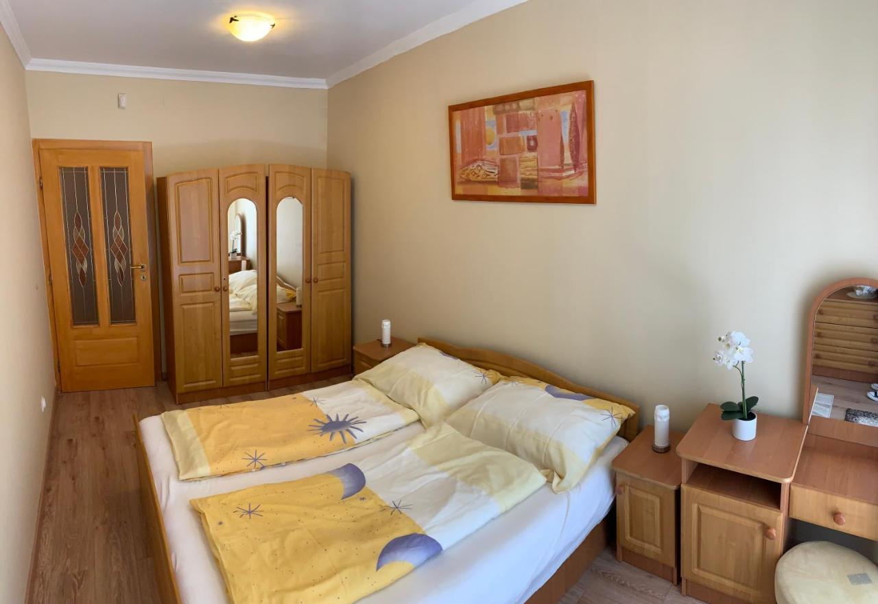 Relax Apartman ハイデゥソボスロー エクステリア 写真