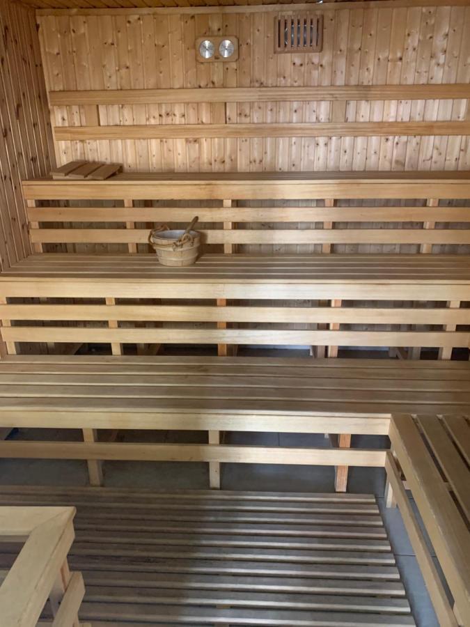 Relax Apartman ハイデゥソボスロー エクステリア 写真